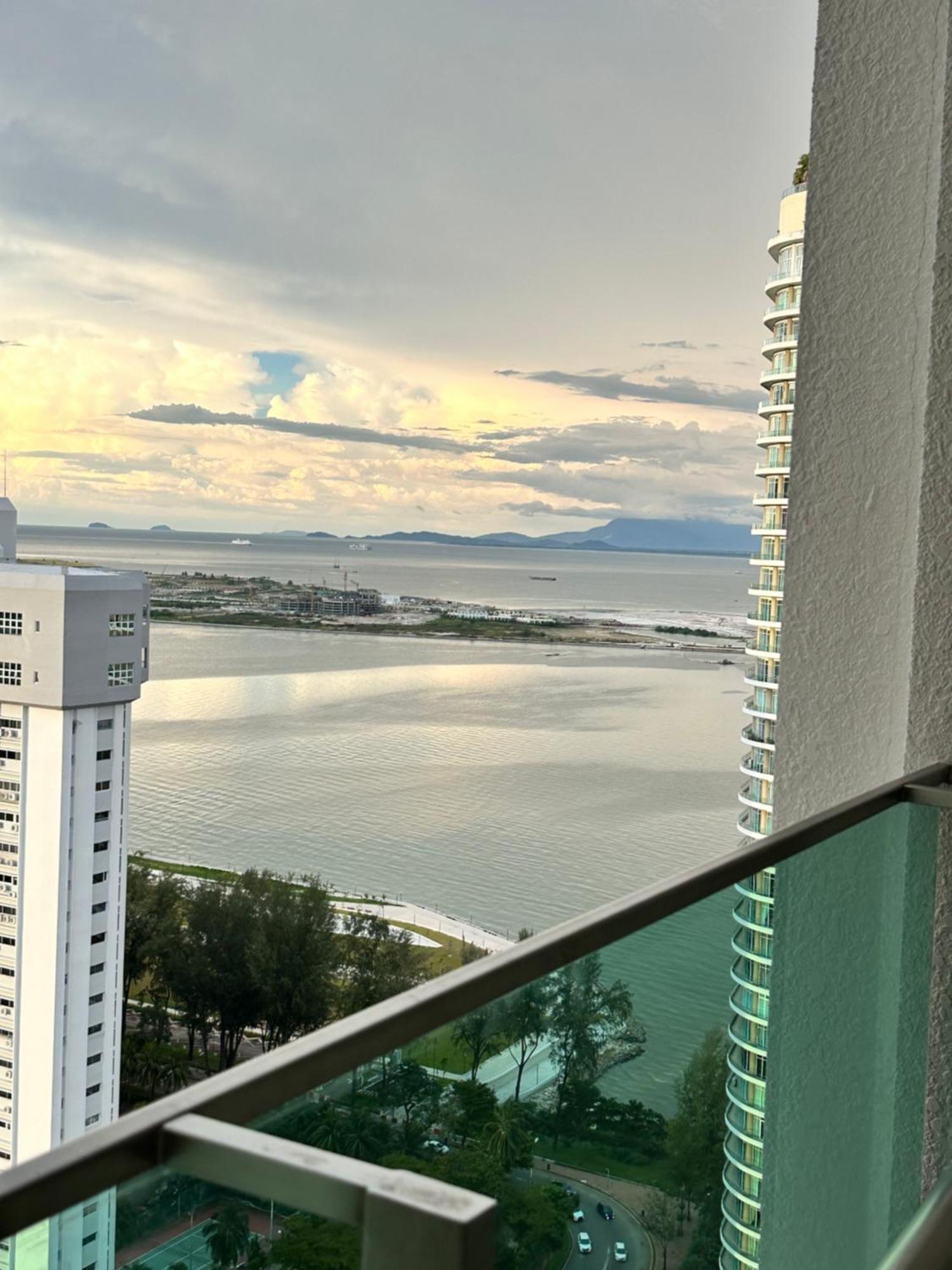Leisure 1bedroom Balcony Gurney George Town